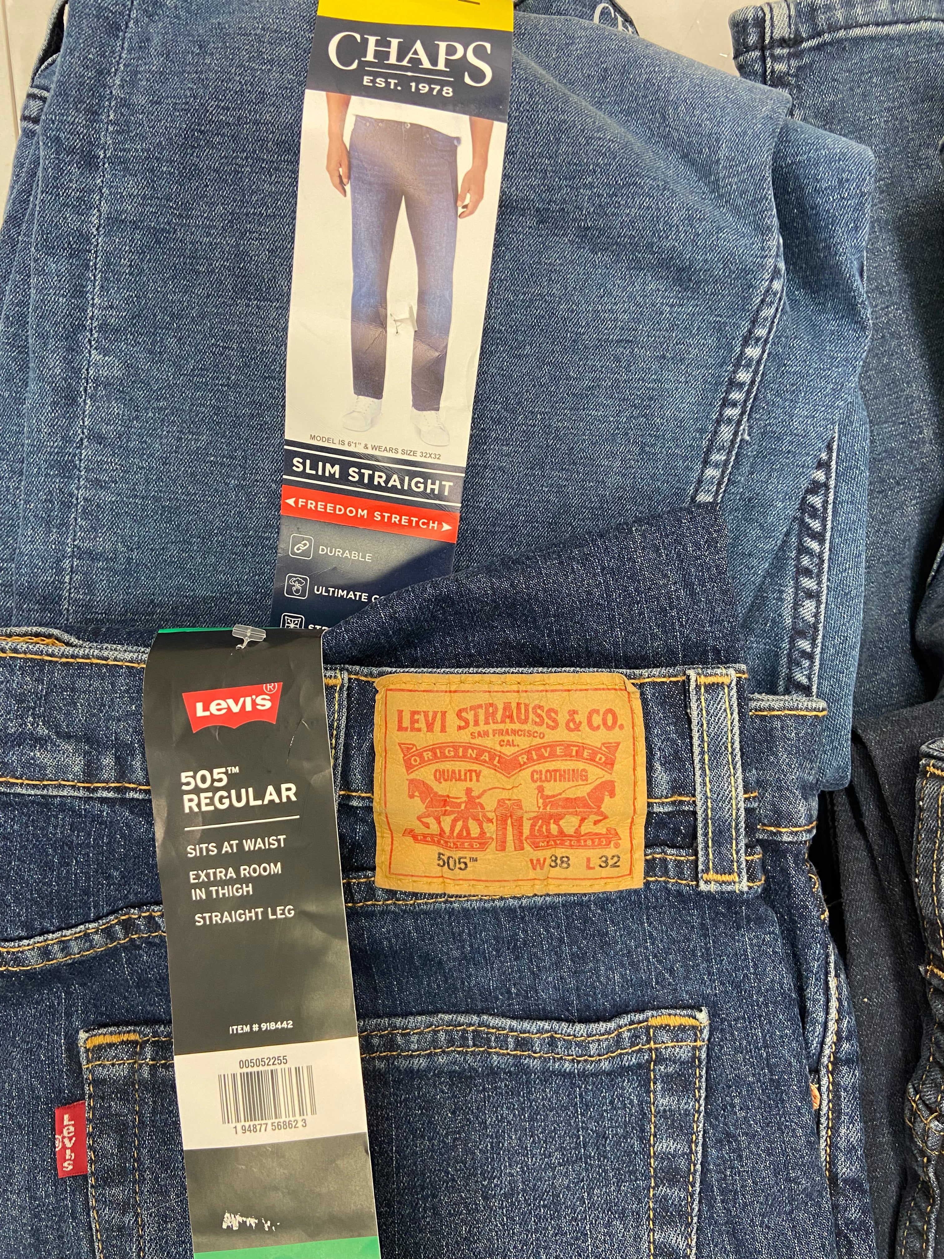 Men's Clothing Jeans Only Wholesale Lot, LEVI'S, CHAPS, URBAN STAR, 8 items, Shelf Pulls, MSRP $458