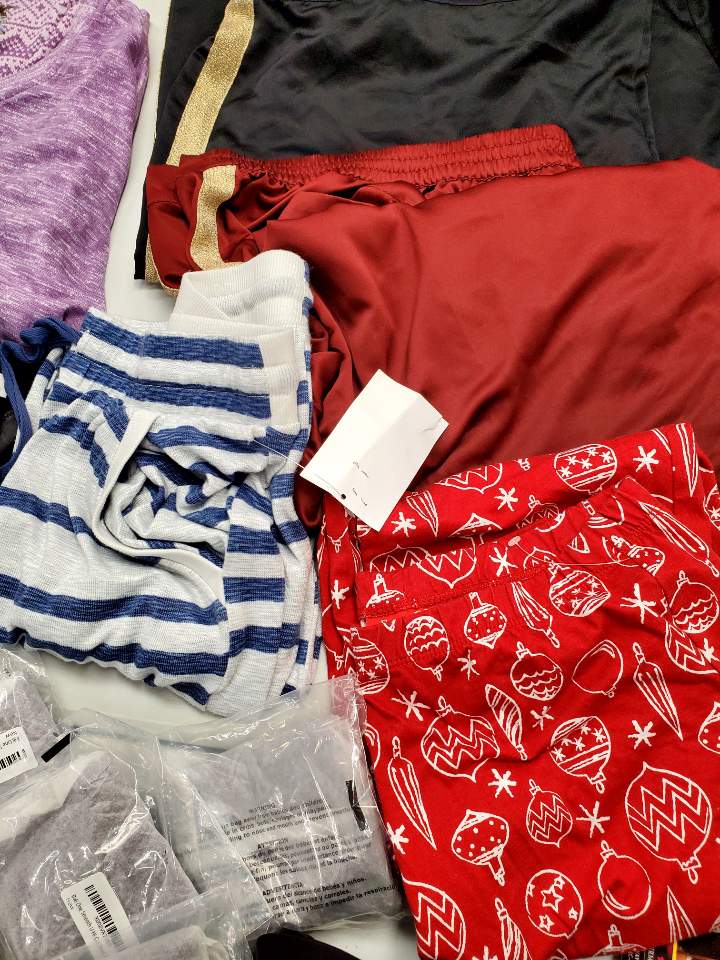 Women's Clothing Intimates Wholesale Lot, BALI, CALVIN KLIEN, FREE PEOPLE, WACOAL, INC and more, 46 items, Shelf Pulls, MSRP $1,221