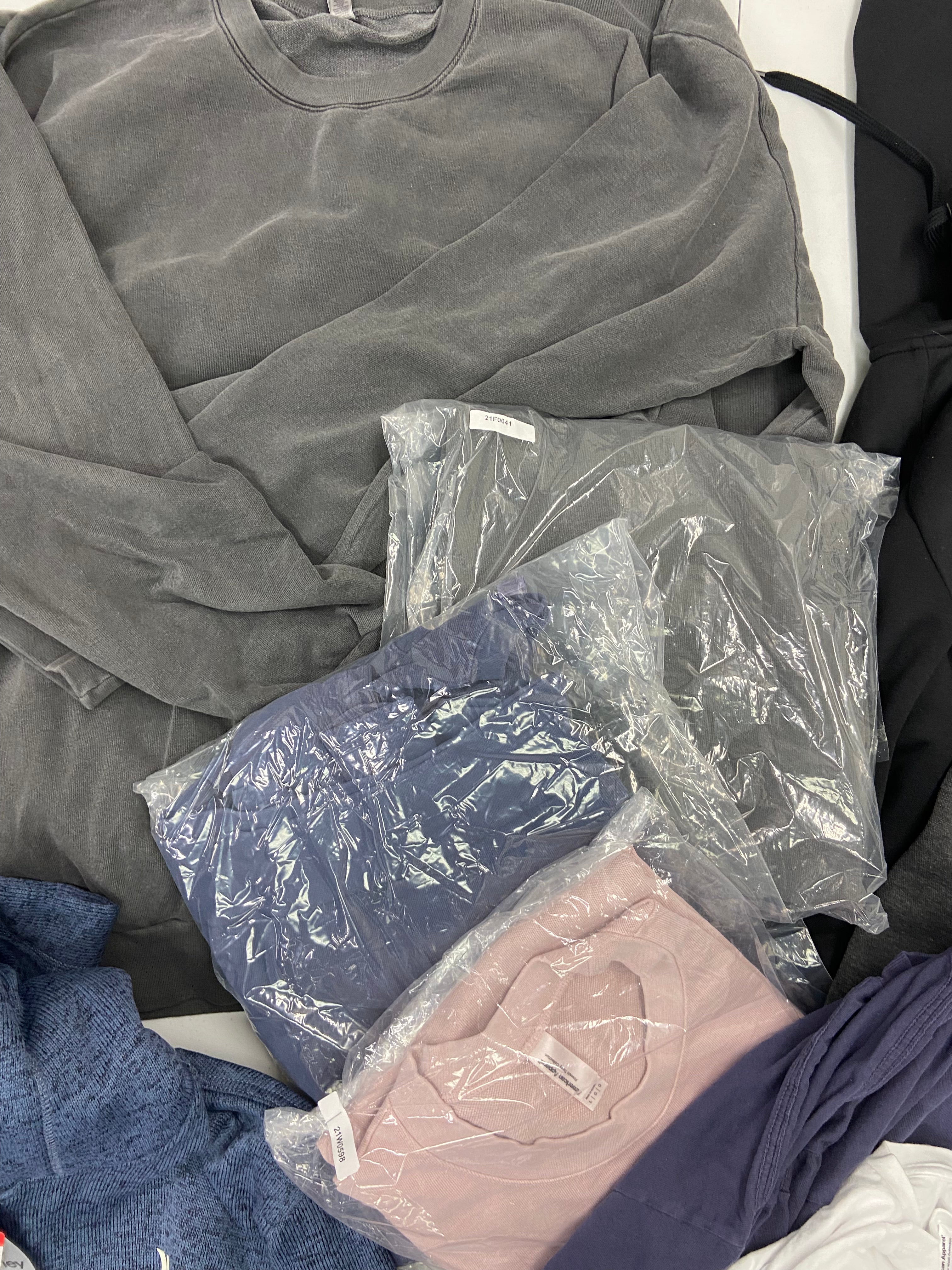 Men's Clothing Tops Wholesale Lot, HURLEY, 32 DEGREES, AMERICAN APPAREL, 18 items, Shelf Pulls, MSRP $709