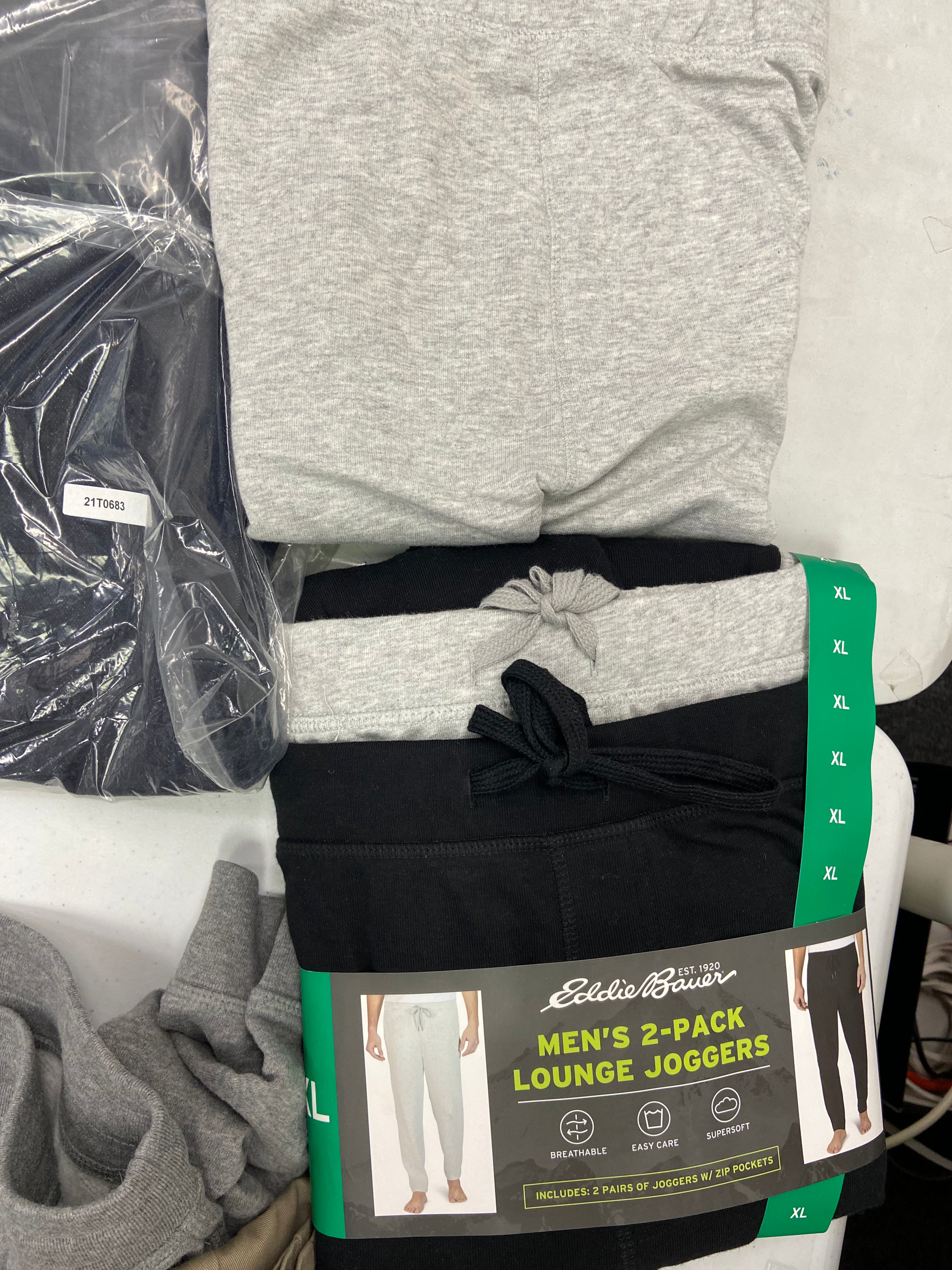 Men's Clothing Bottoms Wholesale Lot, DOCKERS, NAUTICA, DYLAN GRAY, EDDIE BAUER, KIRKLAND and more, 9 items, Shelf Pulls, MSRP $604