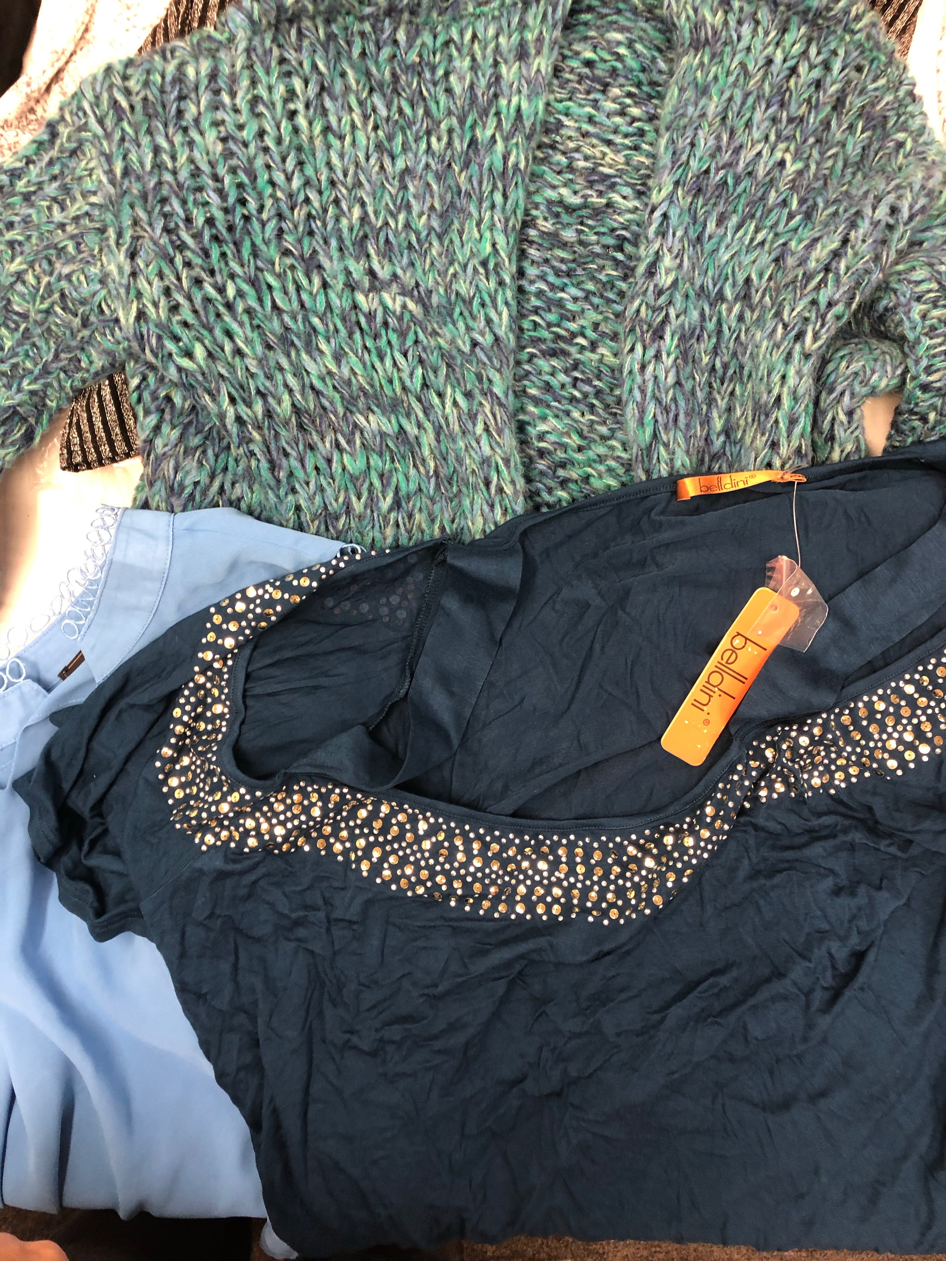 Women's Clothing Tops Wholesale Lot, FREE PEOPLE, IDEOLOGY, ALFANI, SPRAYWAY and more, 14 items, Shelf Pulls, MSRP $701