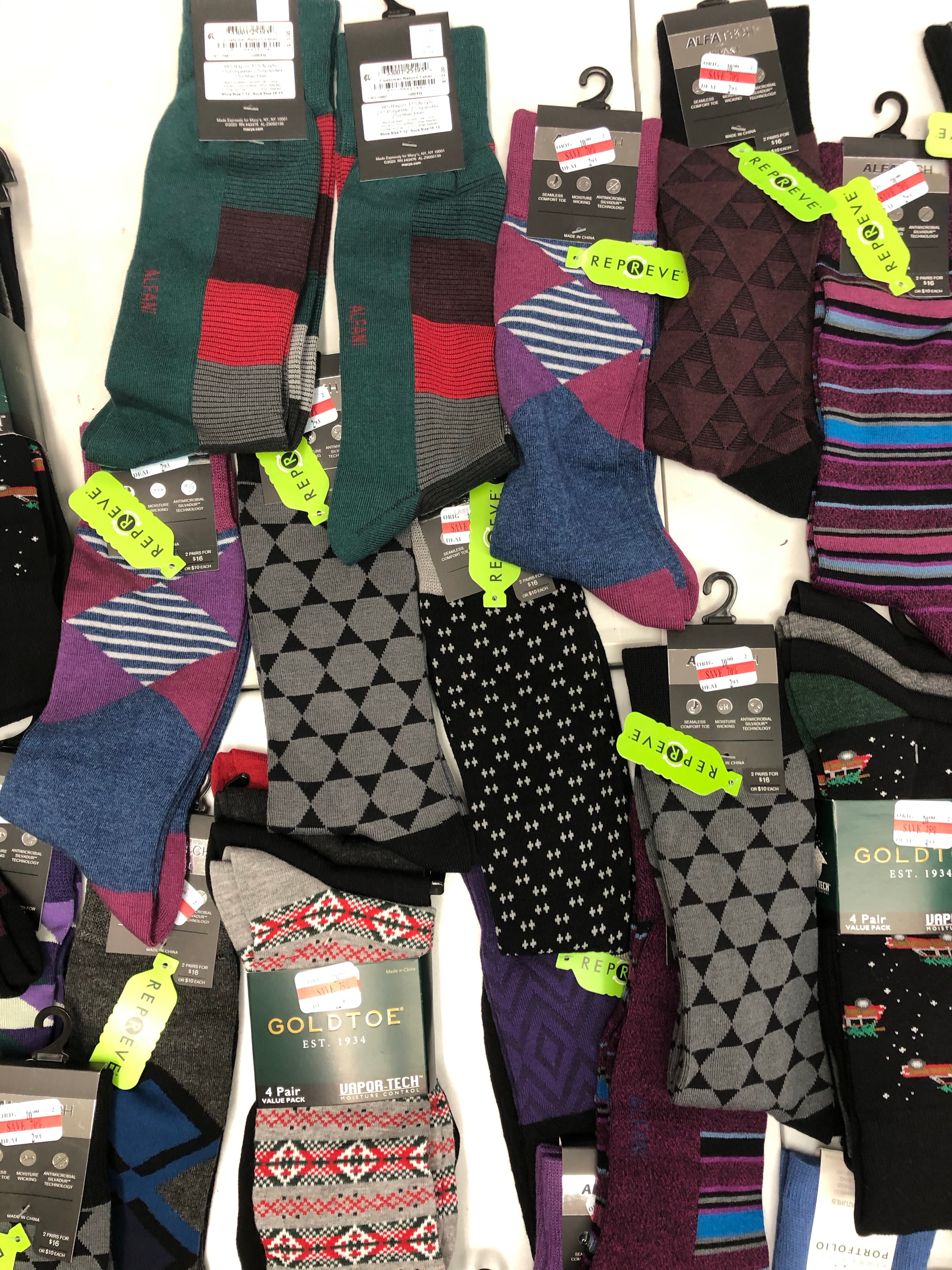 Men's Socks Wholesale Lot, Tommy Hilfiger, Perry Ellis, Gold Toe, Alfani, 110 Units, Shelf Pulls, MSRP $1,188.99