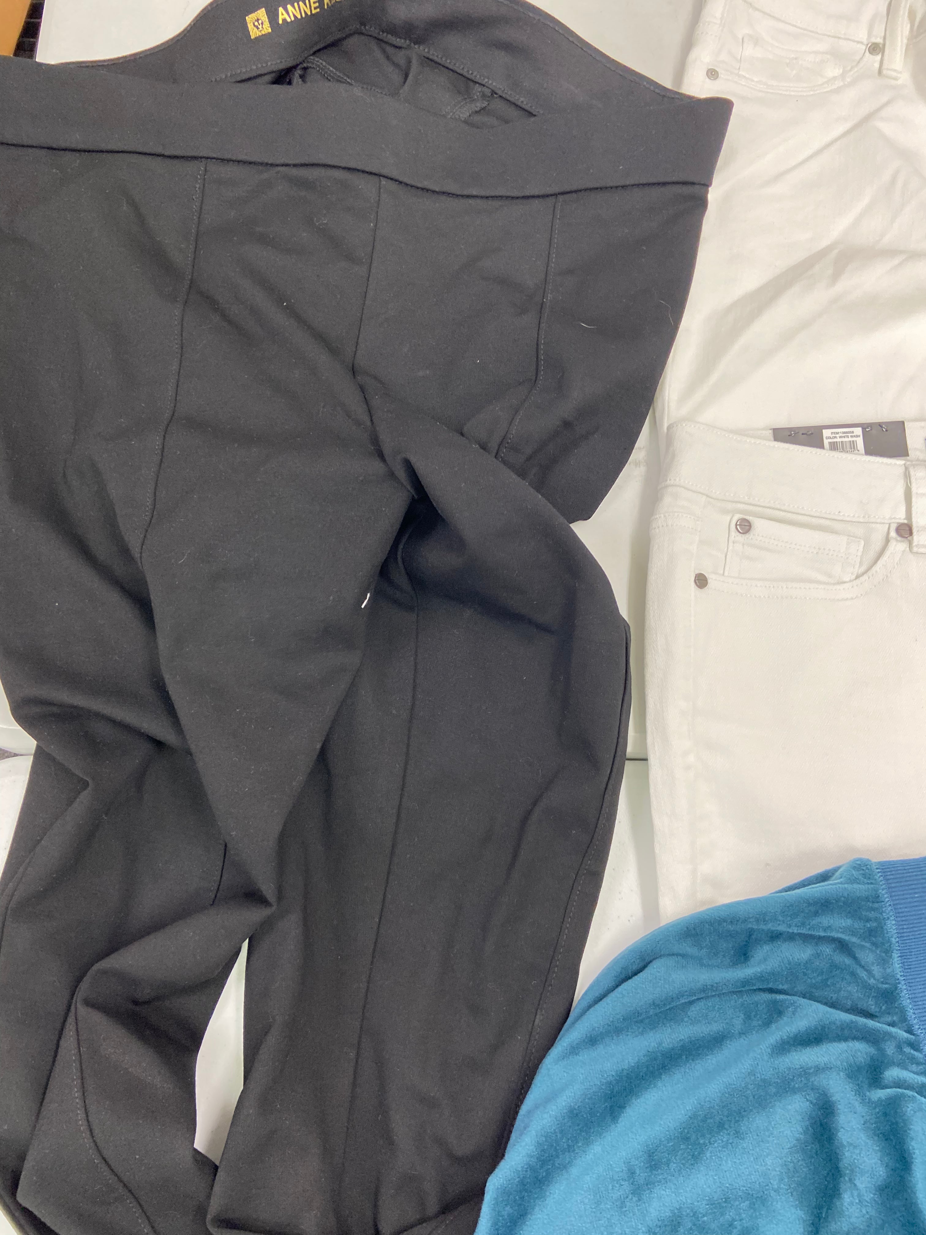 Women's Clothings Bottoms Wholesale Lot, HUDSON, NIKE, KENNETH COLE, ANNE KLEIN, RACHEL ROY, HONEYDEW and more, 7 items, CUSTOMER RETURNS