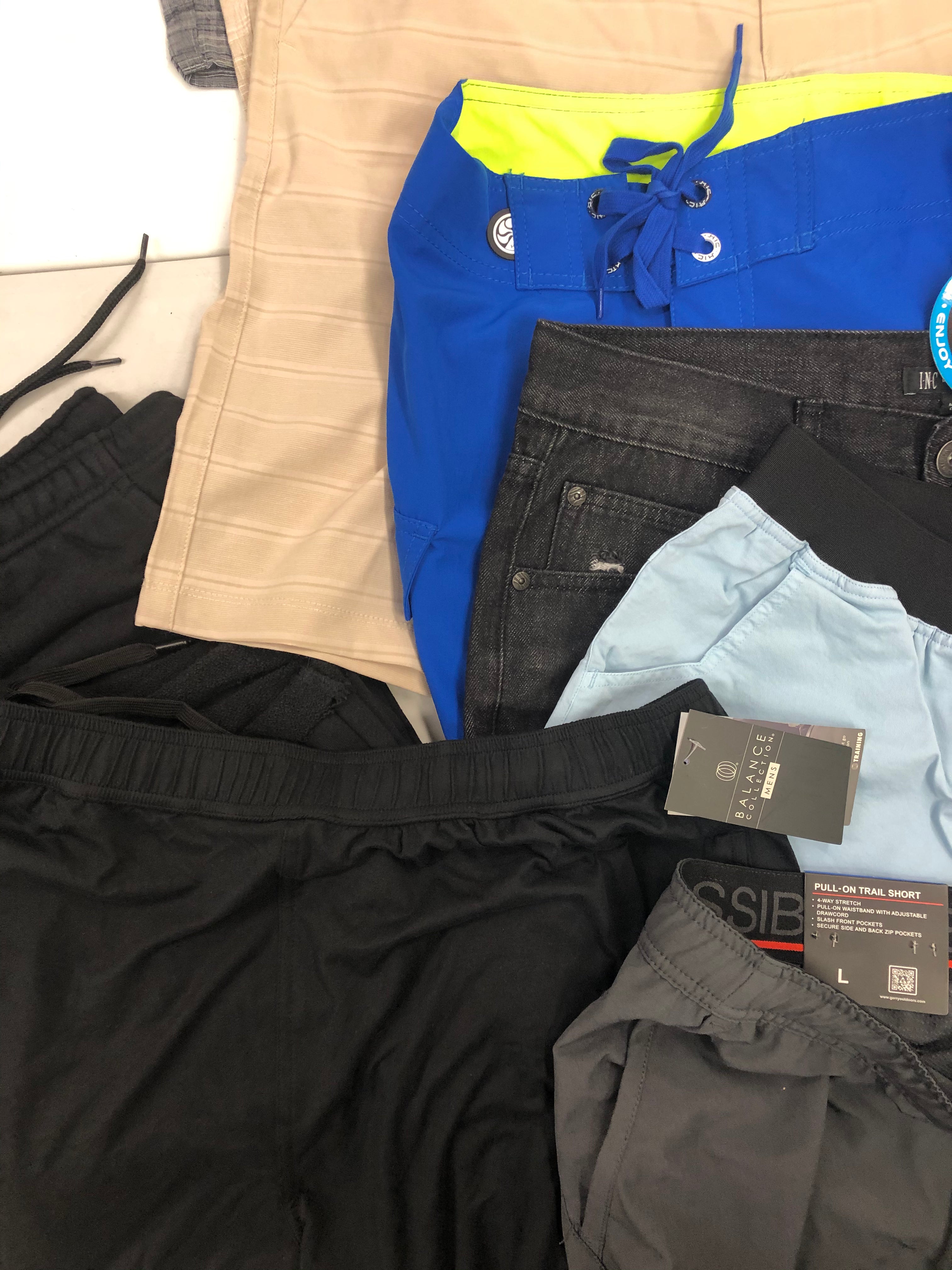 Men's Clothing Shorts and more, Wholesale Lot, HAWAIIAN ISLAND CREATIONS, 32 DEGREES, GERRY, BALANCE COLLECTION, PHILHOBAR DESIGN and more, 15 items, Shelf Pulls, MSRP $596
