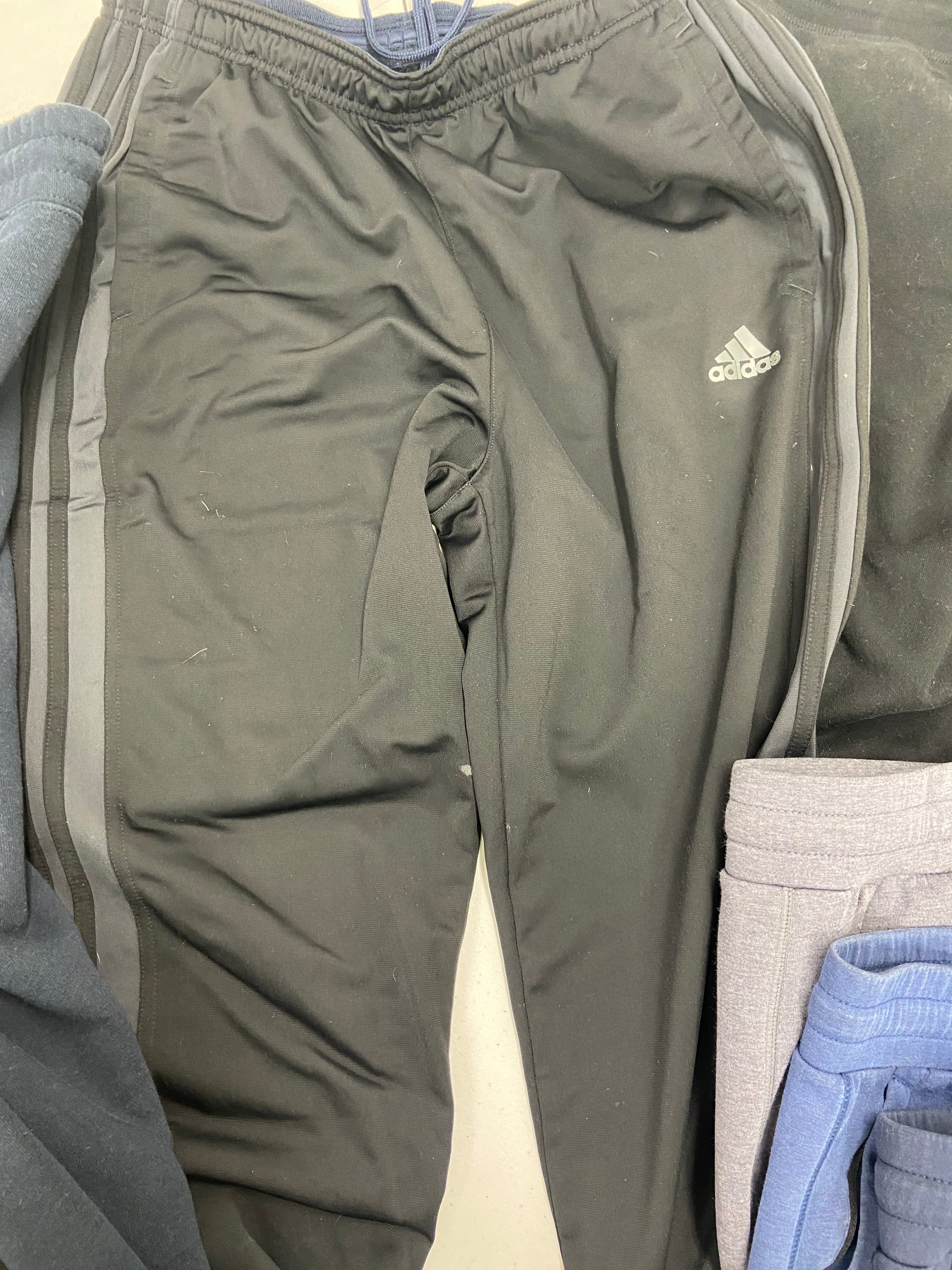 Men's Clothings Pants & Shorts Wholesale Lot, NAUTICA, ADIDAS, PUMA, FILA, WEATHERPROOF VINTAGE, 32 DEGREES and more, 8 items, CUSTOMER RETURNS