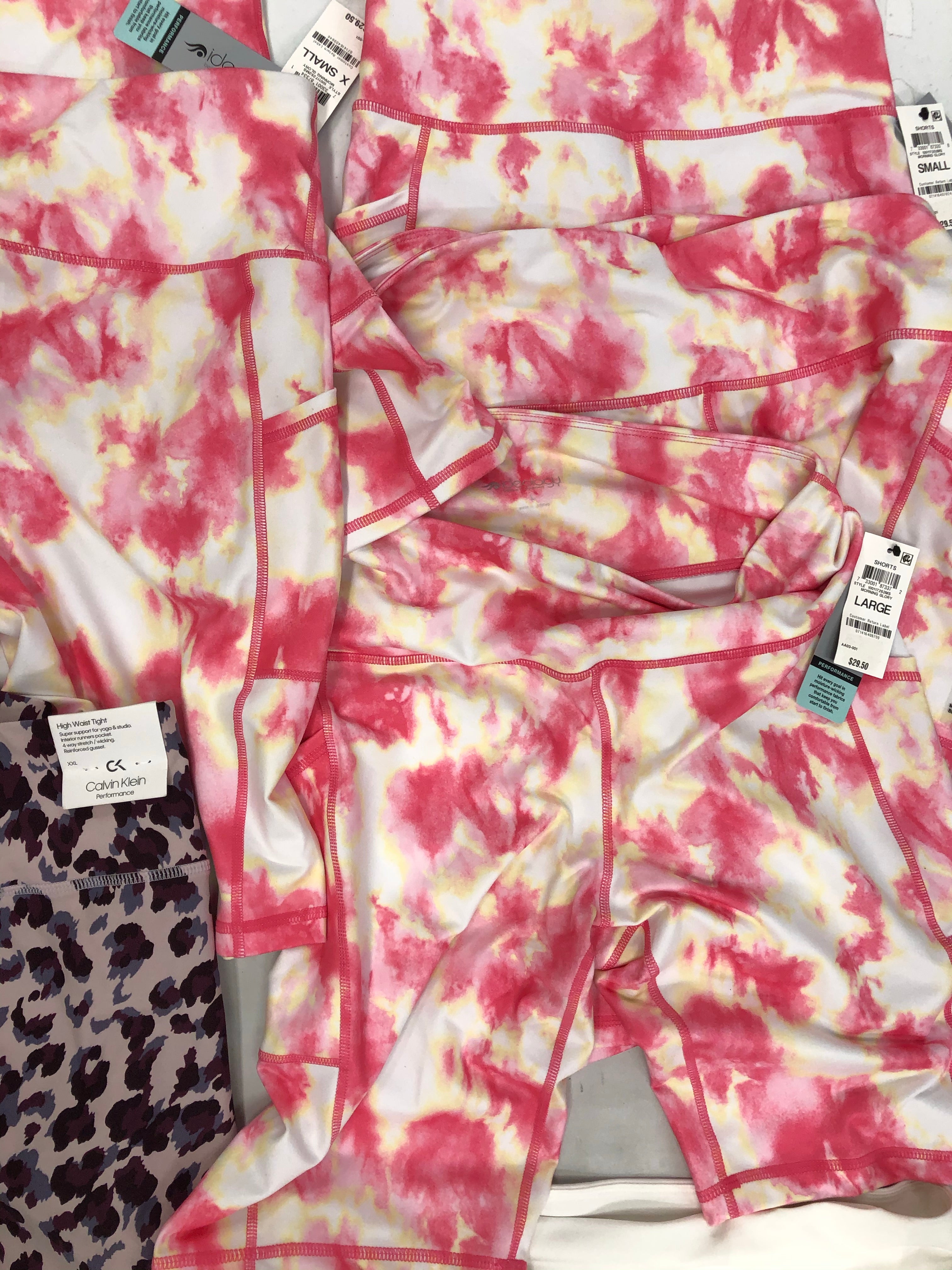 Women's Clothing ASSORTED Wholesale Lot, CALVIN KLEIN, NIKE, FREE PEOPLE, AMERICAN APPAREL and more, 16 items, Shelf Pulls, MSRP $564
