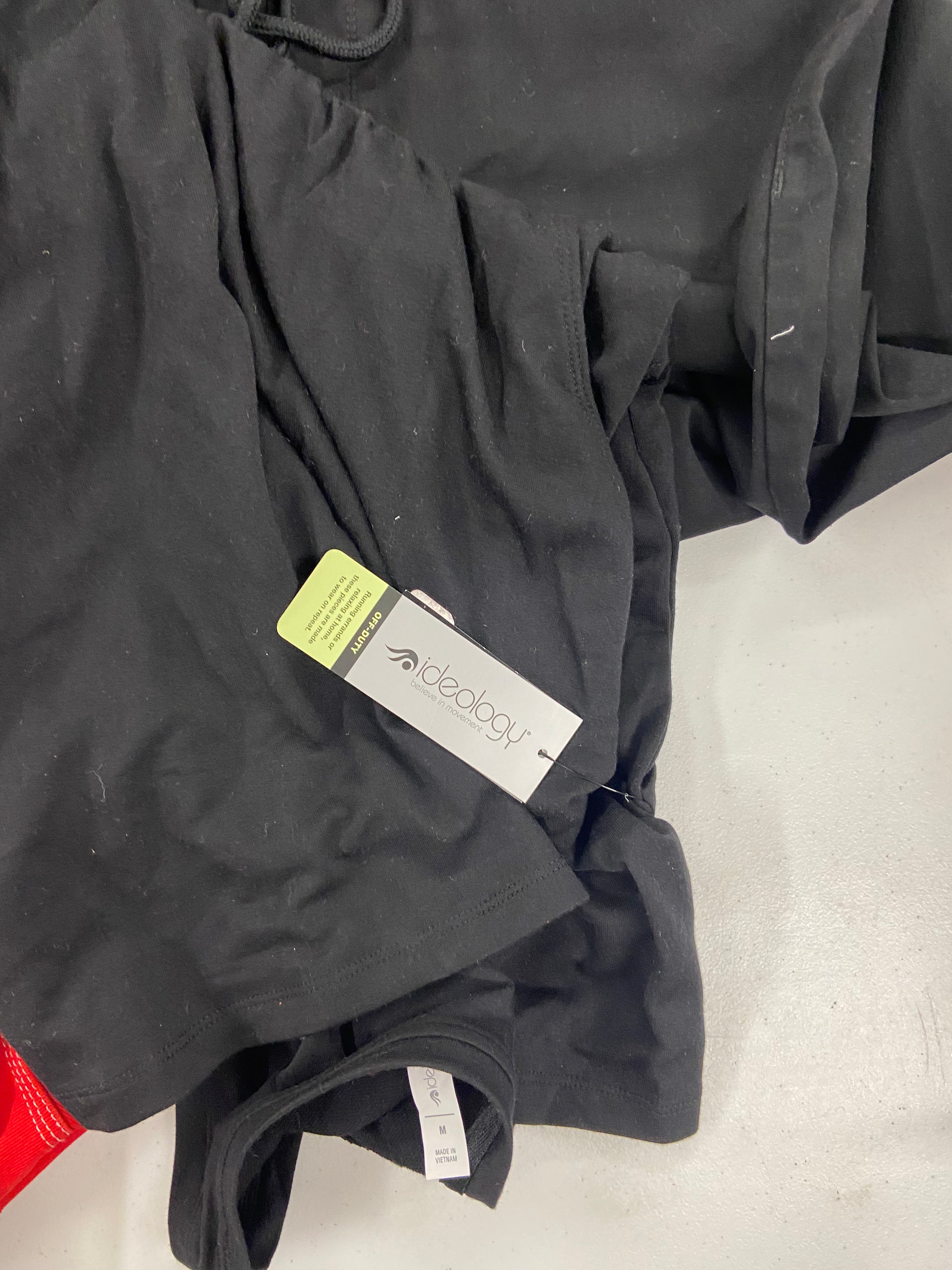 Women's Clothing Bottoms Wholesale Lot, HUDSON, PAIGE, AMERICAN APPAREL, SKECHERS, LVPL, GLORIA VANDERBILT and more, 12 items, Shelf Pulls, MSRP $907