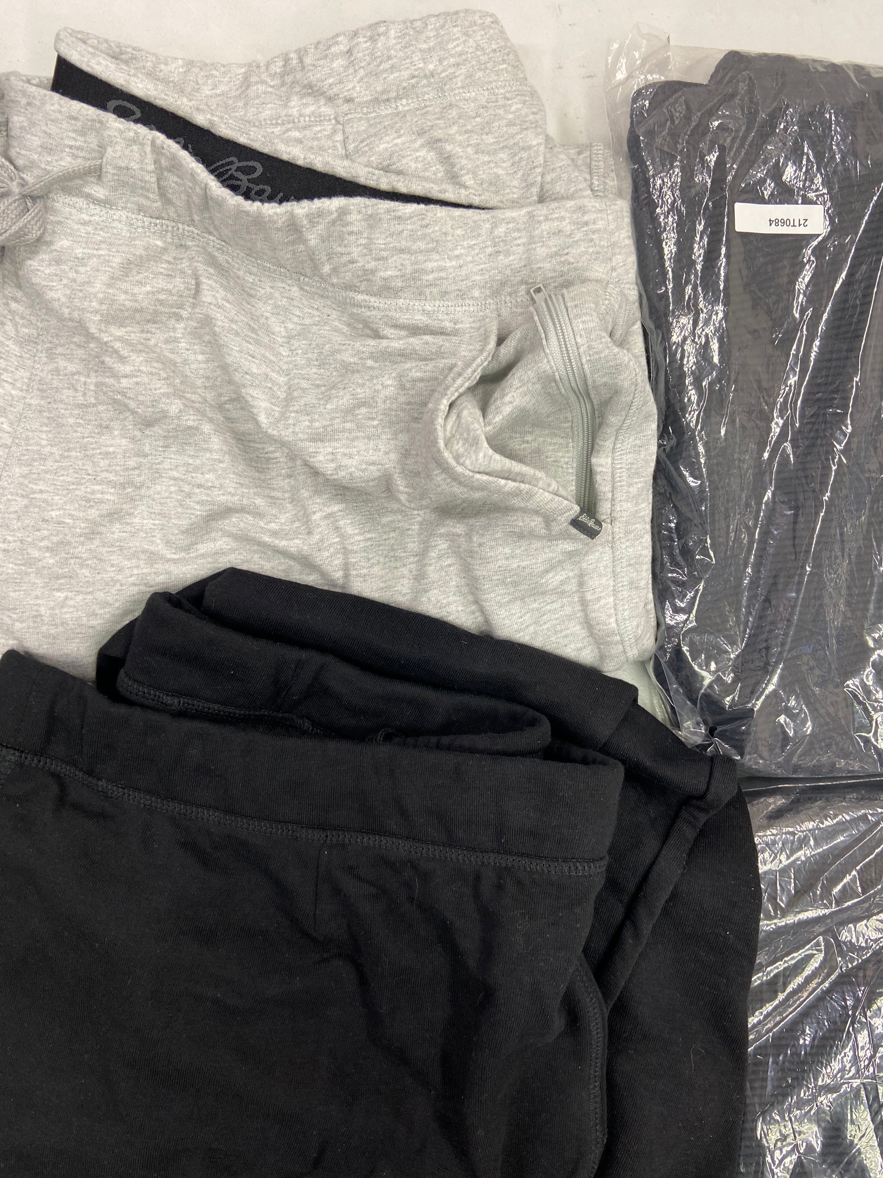 Men's Clothing Pants & Thermal Bottoms Wholesale Lot, EDDIE BAUER, HI-TEC PERFORMANCE, 32 DEGREES and more, 10 items, Shelf Pulls, MSRP $511
