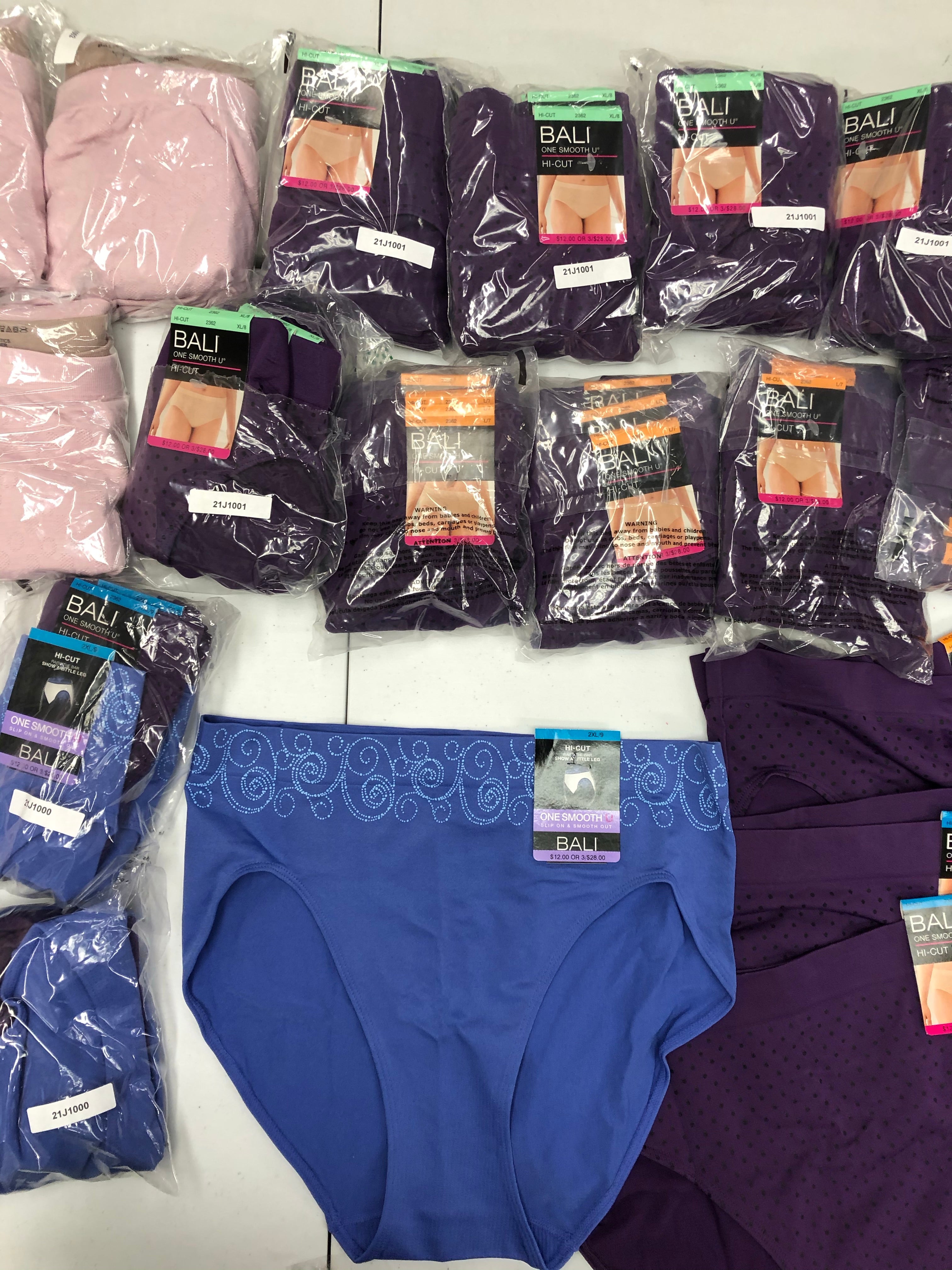 Women's Clothing Intimates Wholesale Lot,BALI, 72 items, Shelf Pulls, MSRP $864