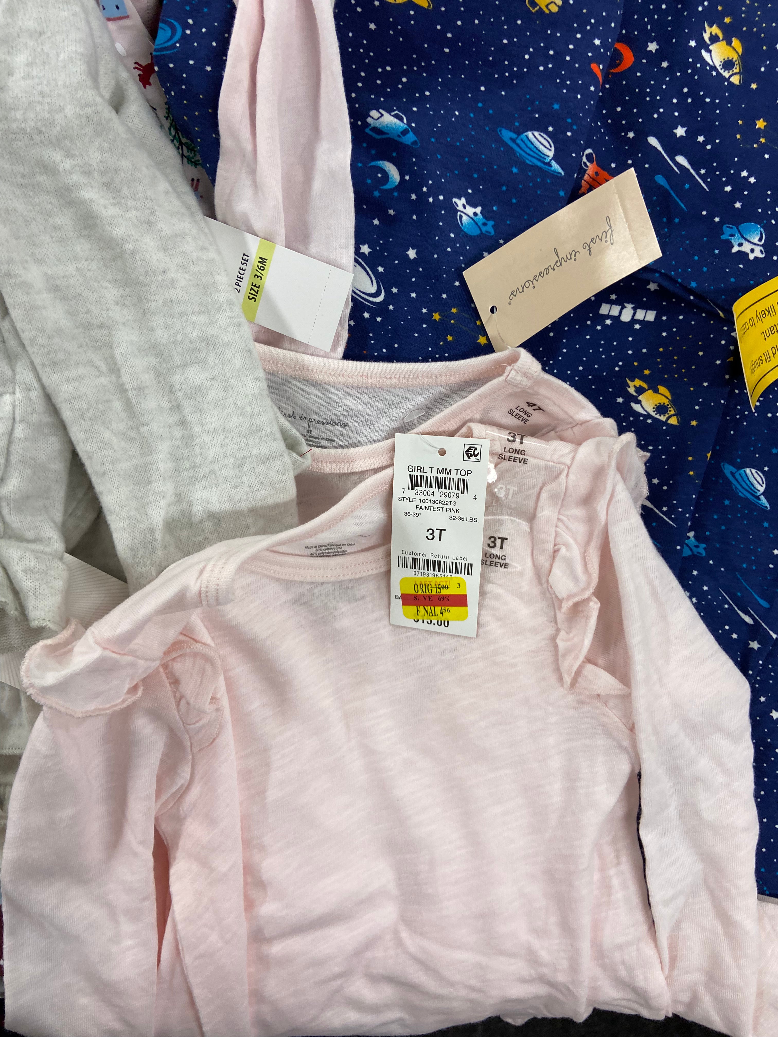 Kid's / Baby's Clothing Assorted Wholesale Lot, NIKE, MAX & OLIVIA, CARTER'S, FIRST IMPRESSIONS and more, 24 items, Shelf Pulls, MSRP $665