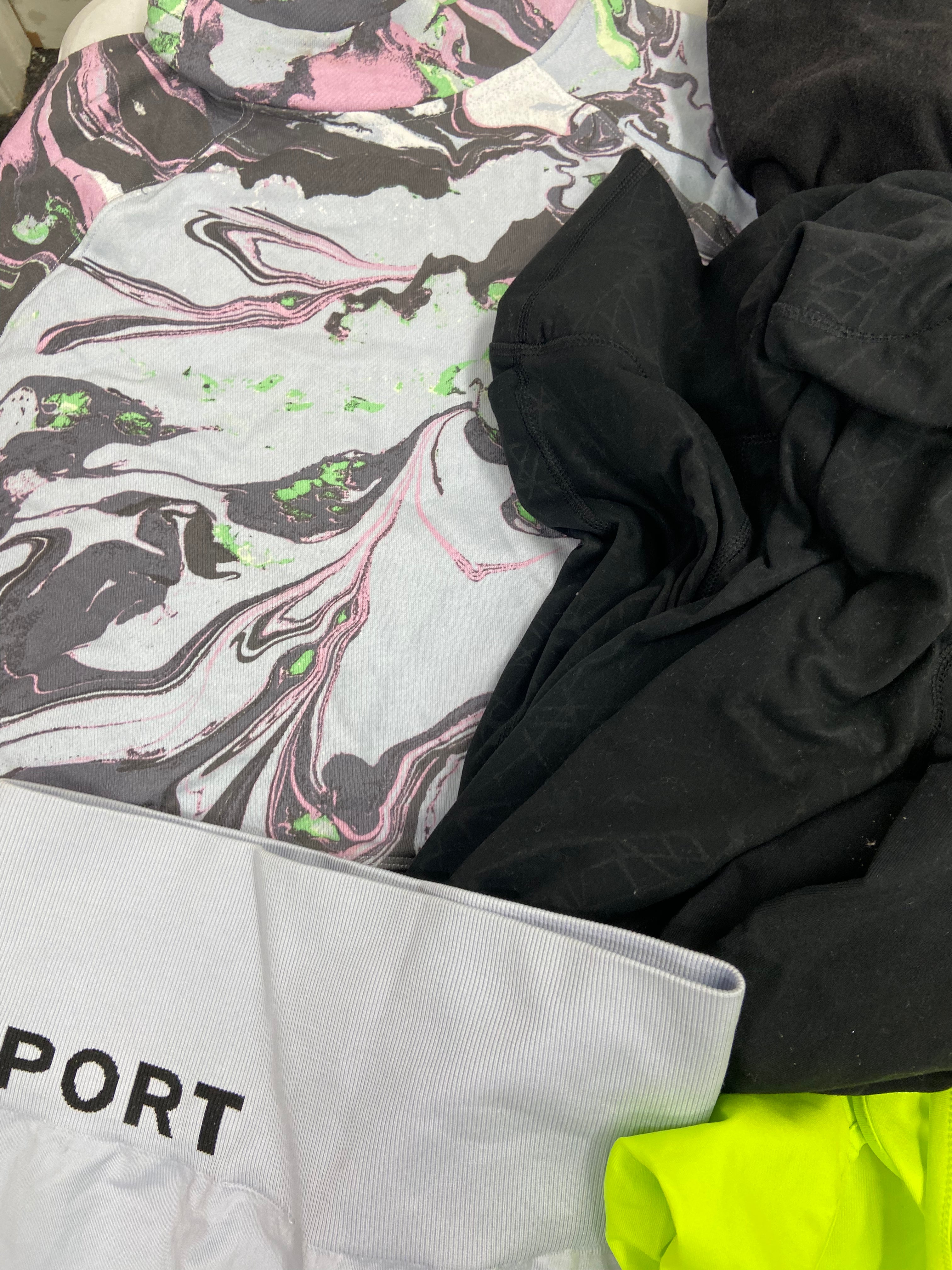 Women's Clothings Activewear, Wholesale Lot, NIKE, DKNY, CALVIN KLIEN, ADIDAS, ORVIS, SPIDER, 32 DEGREES, DANSKIN, COTTON ON, IDEOLOGY and more, 24 items, CUSTOMER RETURNS