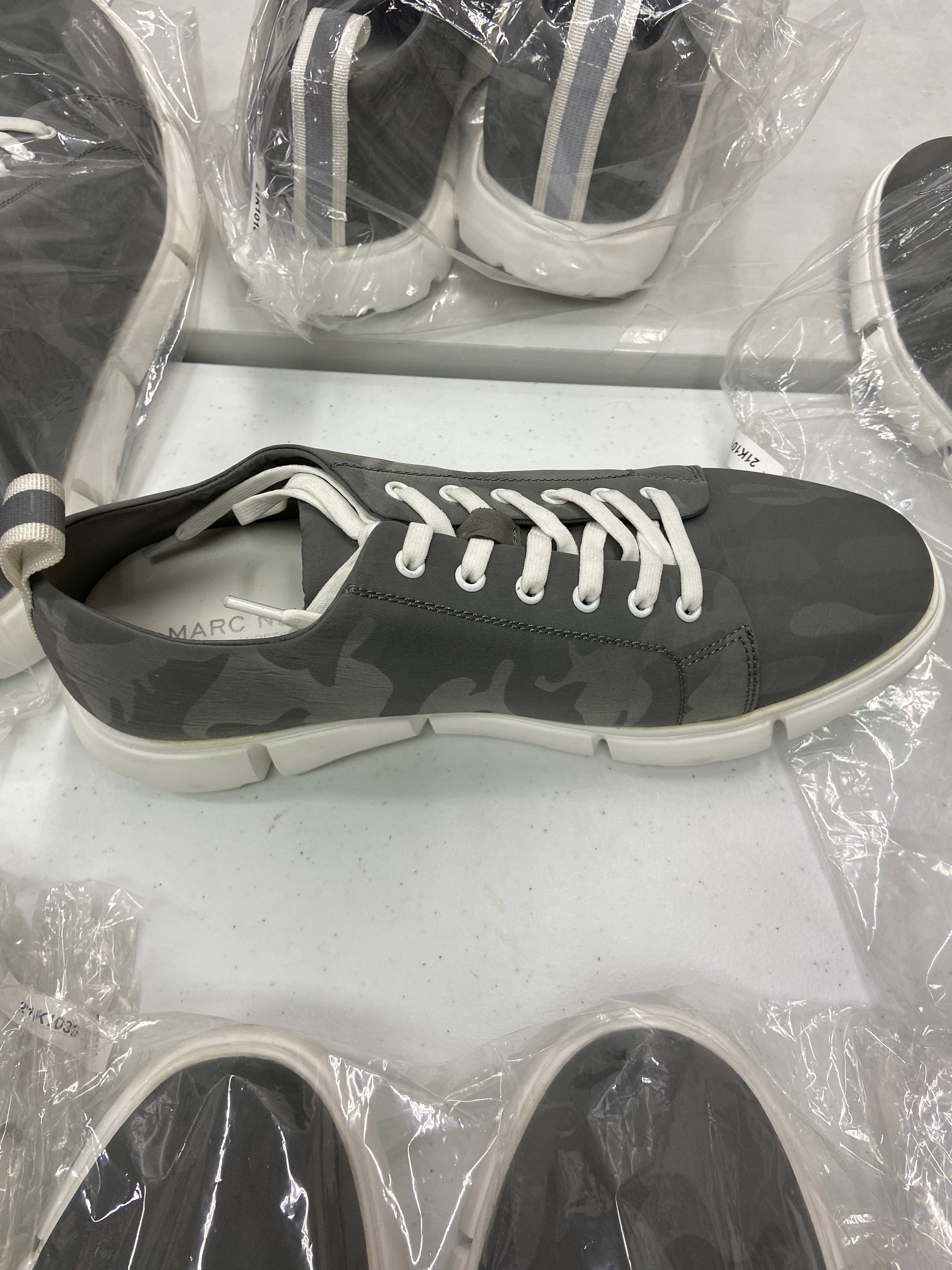 Men's Shoes (Sneakers) Wholesale Lot, MARK NEW YORK, 9 items, Shelf Pulls, MSRP $720