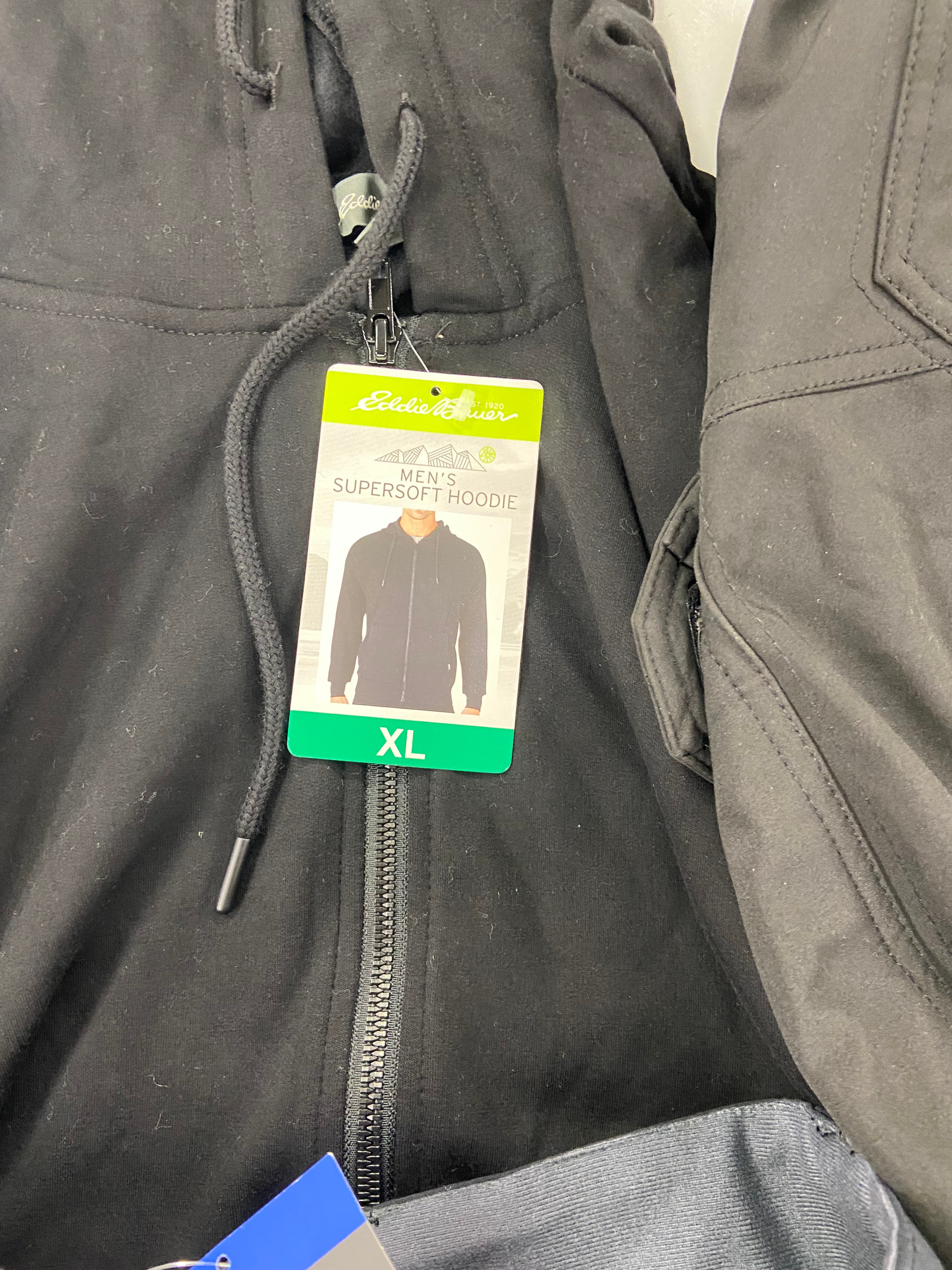 Men's Clothing Assorted Wholesale Lot, ADIDAS, EDDIE BAUER, SPYDER, GERRY, WEATHERPROOF, 7 items, Shelf Pulls, MSRP $580