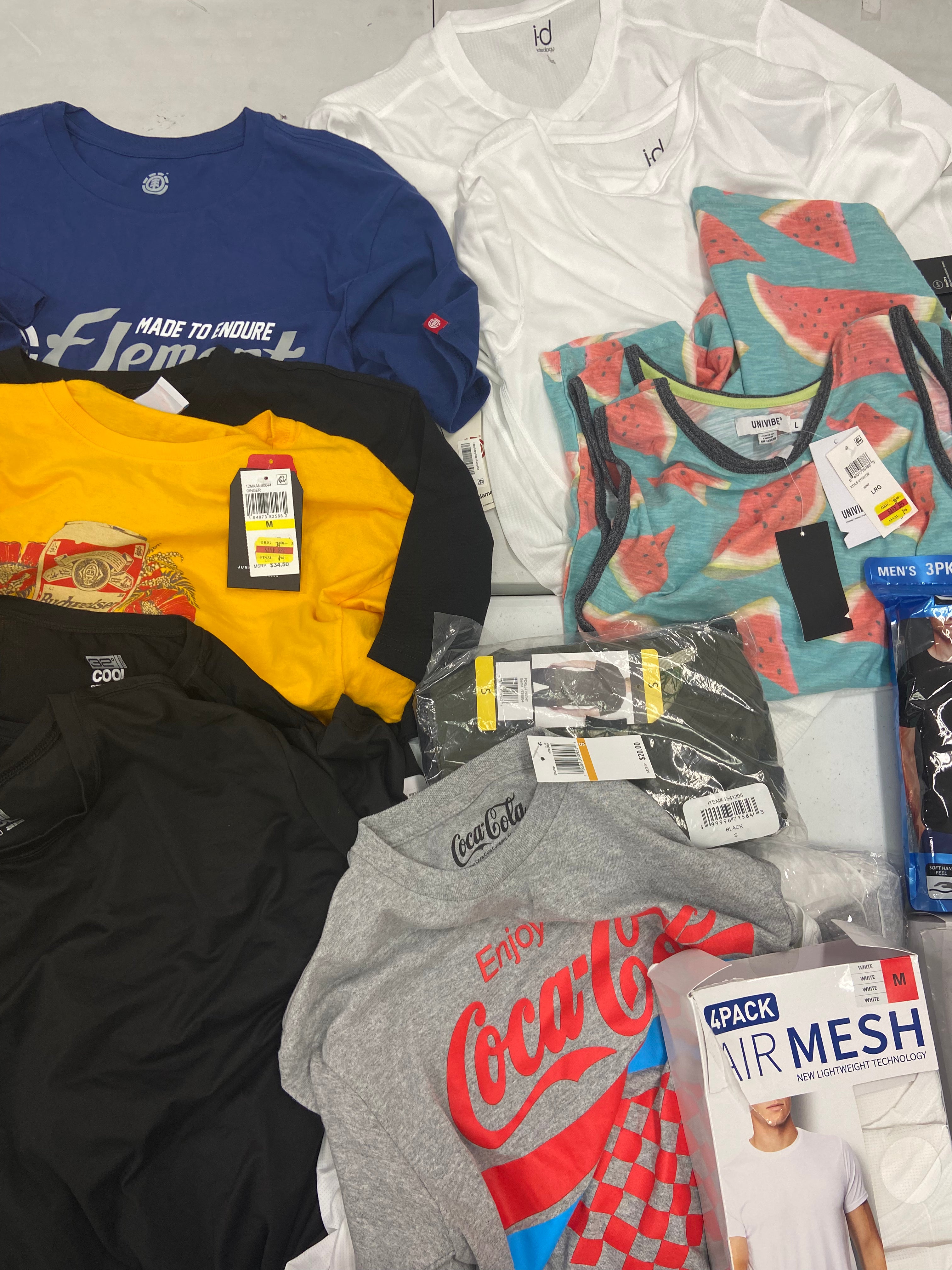 Men's Clothing Tops Wholesale Lot, DYLAN GRAY, TRADERS INC, ELEMENT, 32 DEGREES and more, 18 items, Shelf Pulls, MSRP $725