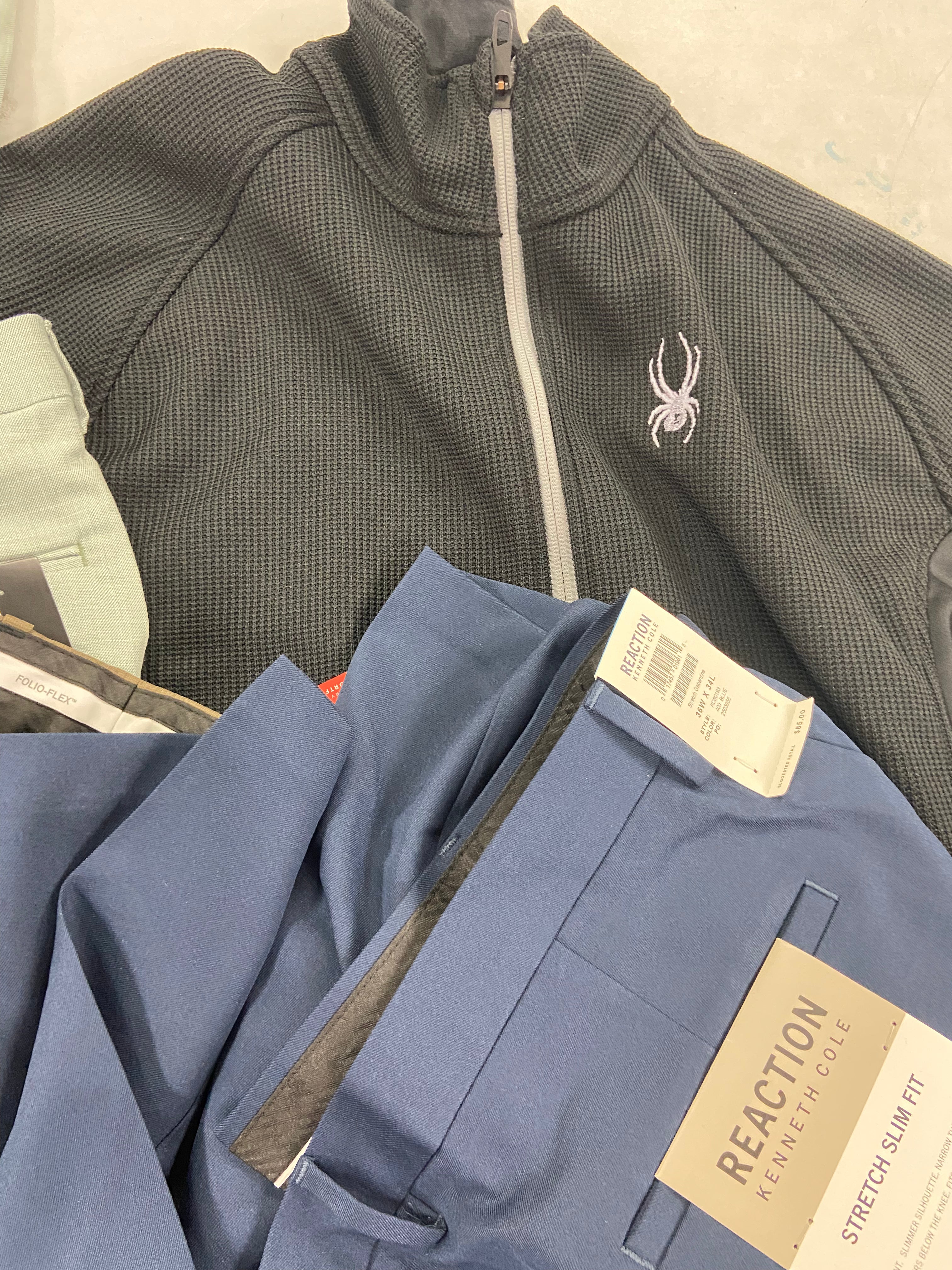 Men's Clothing Dress Pants & Others Wholesale Lot, LAUREN RALPH LAUREN, BANANA REPUBLIC, THE MEN'S STORE, SPYDER, PERRY ELLIS and more, 13 items, Shelf Pulls, MSRP $1,141