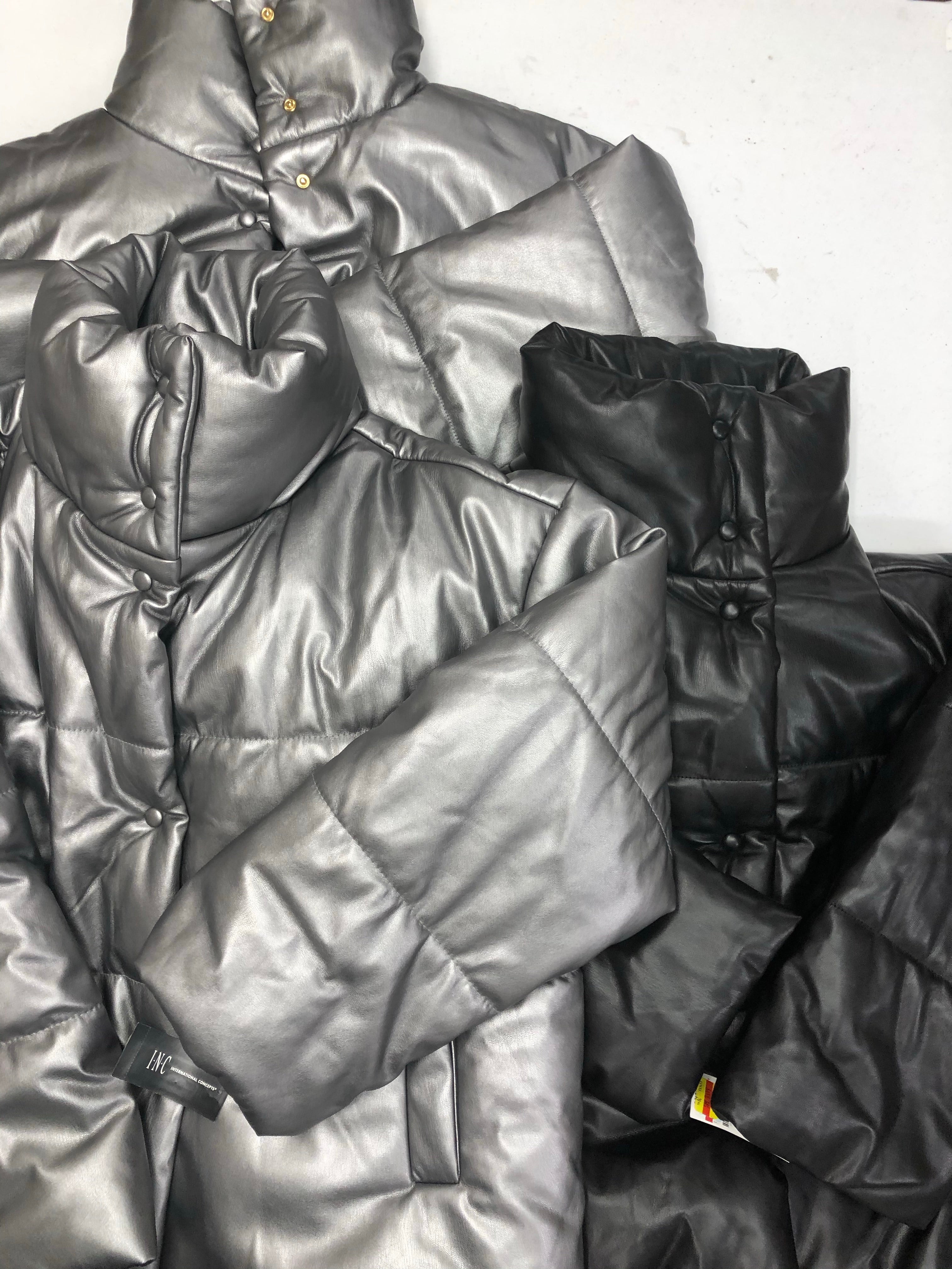 Women's Clothing OUTERWEAR Wholesale Lot, INC, 3 Units, Shelf Pulls, MSRP $568.50