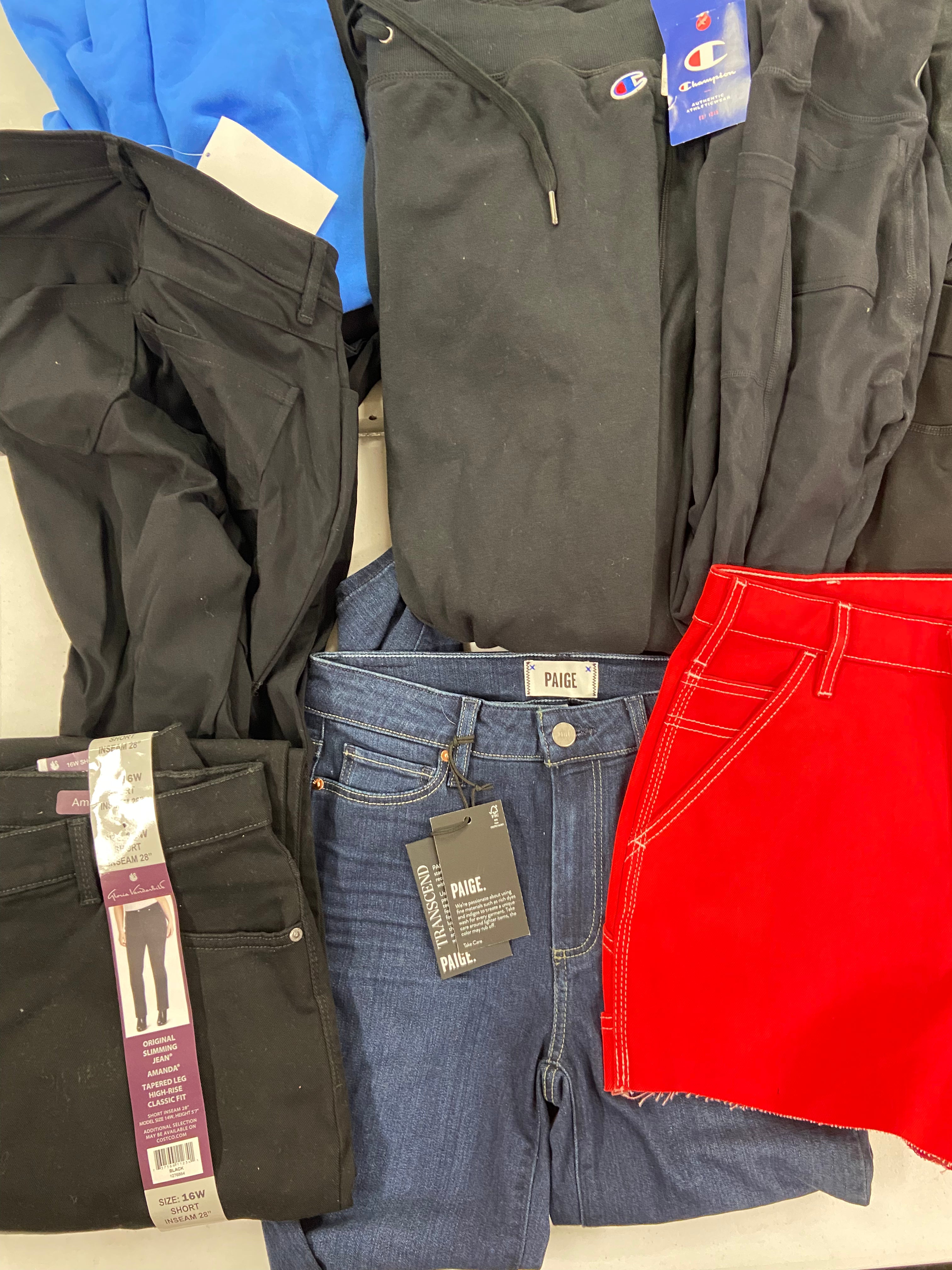 Women's Clothing Bottoms Wholesale Lot, HUDSON, PAIGE, AMERICAN APPAREL, SKECHERS, LVPL, GLORIA VANDERBILT and more, 12 items, Shelf Pulls, MSRP $907