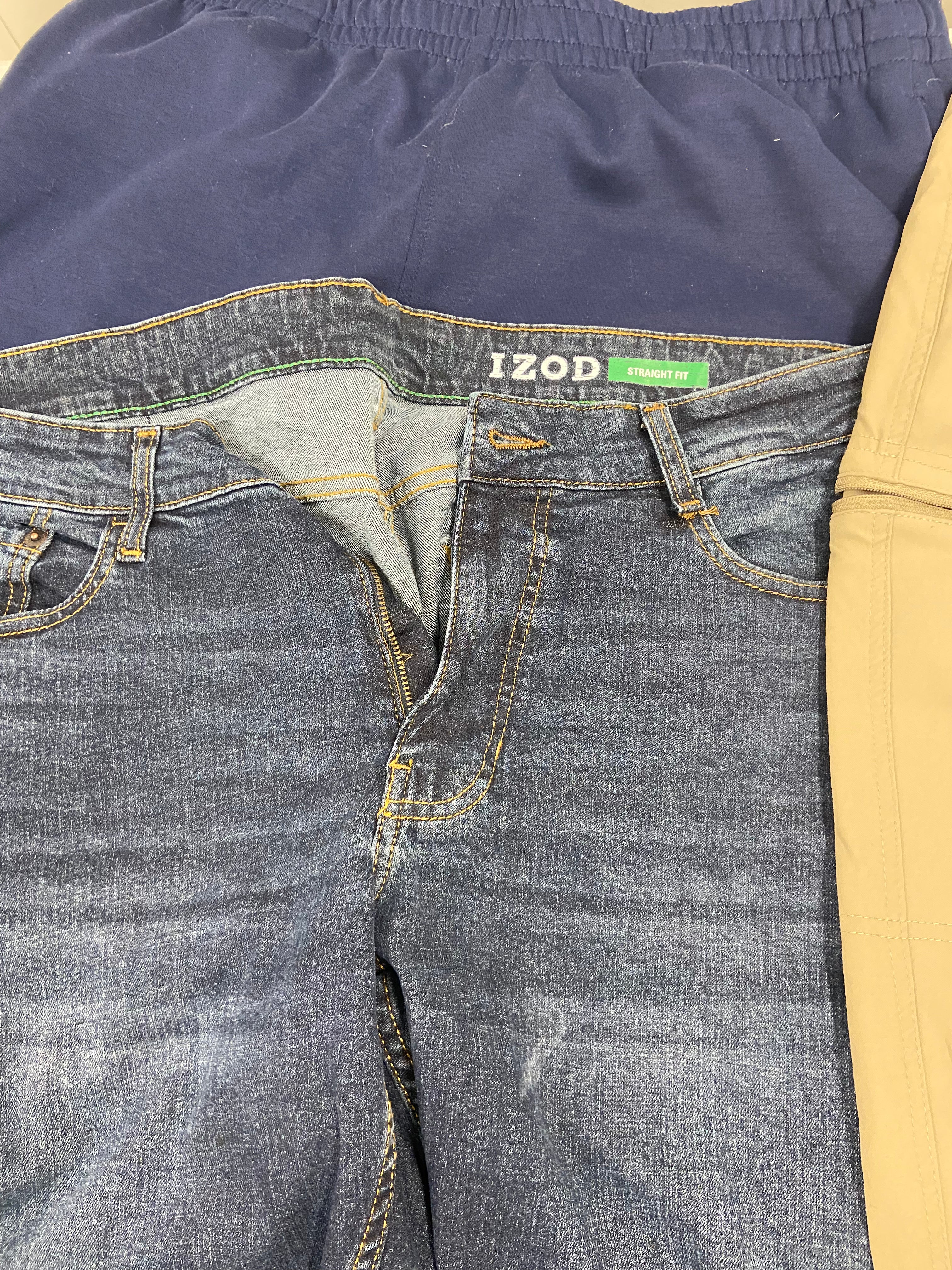 Men's Clothings Pants and Jeans, Wholesale Lot, PUMA, FILA, WEATHERPROOF VINTAGE, EDDIE BAUER, CHAPS and more, 11 items, CUSTOMER RETURNS
