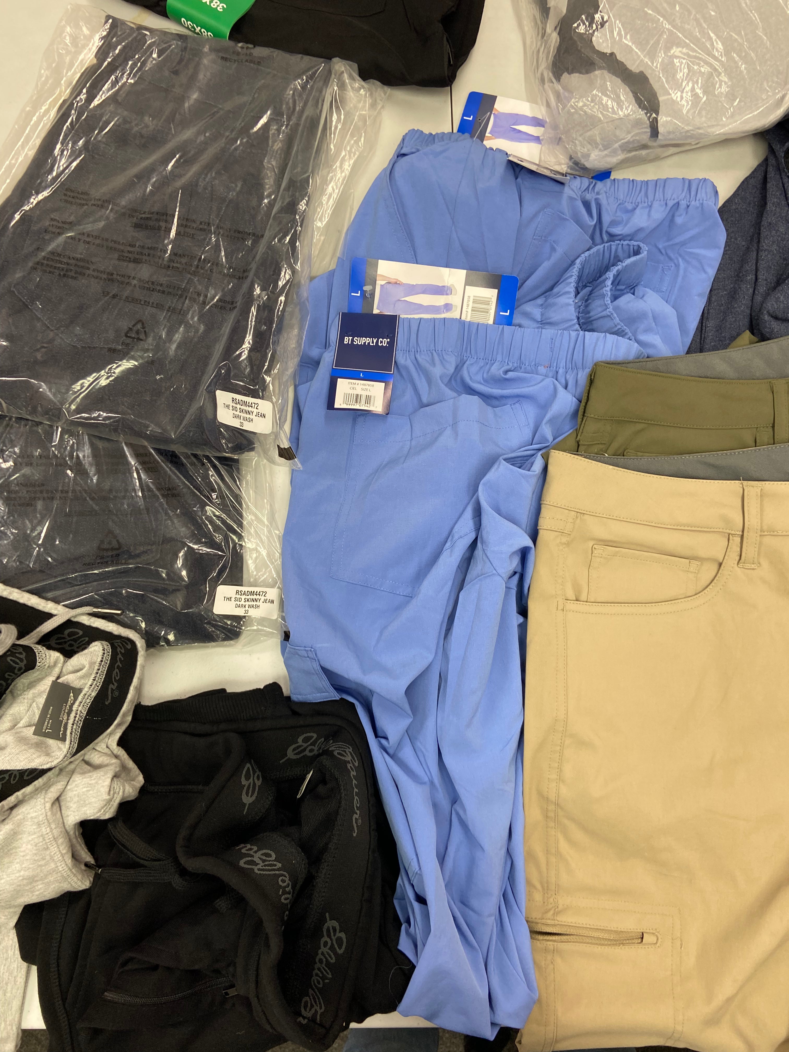 Men's Clothing Pants & Jeans Wholesale Lot, WEATHERPROOF, EDDIE BAUER, DYLAN GRAY, BOSTON TRADERS, GERRY and more, 10 items, Shelf Pulls, MSRP $647
