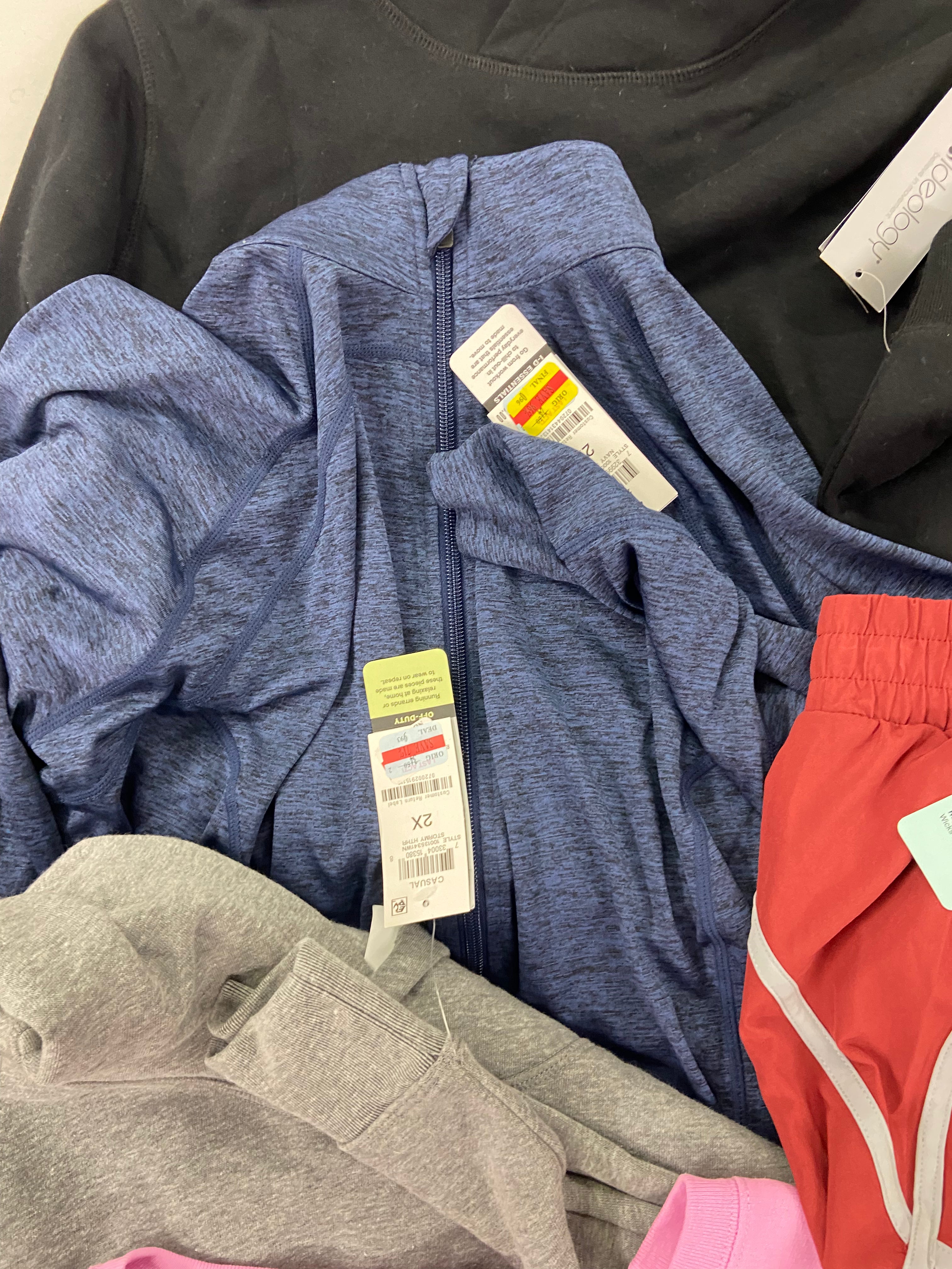 Women's Clothing Activewear & Others Wholesale Lot, CALVIN KLEIN, JOSIE, NIKE, VINCE CAMUTO, IDEOLOGY and more, 16 items, Shelf Pulls, MSRP $628