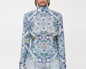 Avec Les Filles Women's Printed Mesh Mock Neck Ruched Top Blue Size XL MSRP $79