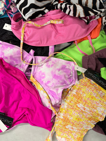 Women's Swimwear Wholesale Lot, CYN AND LUCCA, BAR III, SALT + COVE, 21 items, Shelf Pulls, MSRP $564