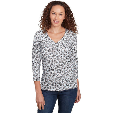 HEARTS OF PALM Plus Size 1X Printed Essentials V-Neck Top $48