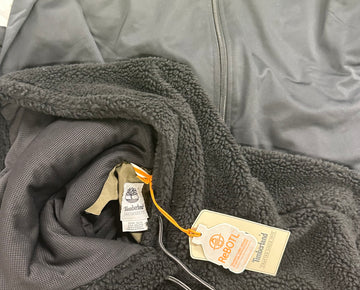 Men's Clothing Assorted Wholesale Lot, TIMBERLAND, NORTH FACE, COLUMBIA, REEBOK and more, 8 items, Shelf Pulls, MSRP $430