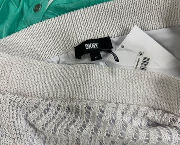 Women's Clothing Assorted Wholesale Lot, DKNY, KASPER, VINCE CAMUTO, AMERICAN APPAREL, CHARTER CLUB and more, 11 items, Shelf Pulls, MSRP $656