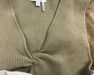 Women's Clothing Sweater Wholesale Lot, DKNY, LUCKY BRAND, VINCE CAMUTO, KARL LAGERFELD and more, 11 Items, Shelf Pulls, MSRP $1,059