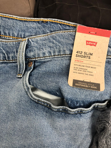 Men's Clothing Assorted Wholesale Lot, LEVI'S, MICHAEL KORS, TASSO ELBA, CALVIN KLEIN, BUFFALO JEANS, DYLAN GRAY and more, 10 items, Shelf Pulls, MSRP $1,214