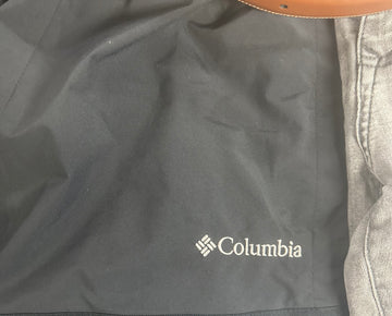 Men's Clothing Jeans and others, COLUMBIA, PUMA, LAZER, CHAMPION, PERRY ELLIS, Wholesale Lot, 8 items, Shelf Pulls, MSRP $393