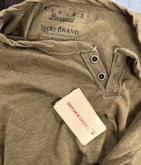 Men's Clothing Sweaters and Other Tops, LUCKY BRAND, UNDER ARMOUR, CLUB ROOM, Wholesale Lot, 11 items, Shelf Pulls, MSRP $539