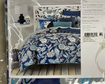 Decorative Pillows,  Duvet Cover Set & Others Wholesale Lot, SKY MIA, SKY SMOCK, OAKE, KAS ROOM SPARROW & WREN and More, 9 items, Shelf Pulls, MSRP $719
