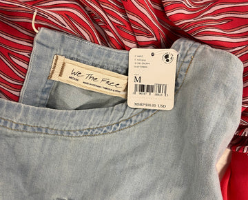 Women's Clothing Tops & Dresses Wholesale Lot, DKNY, MICHAEL KORS, FREE PEOPLE, VINCE CAMUTO, BASS OUTDOOR and more, 9 items, Shelf Pulls, MSRP $679