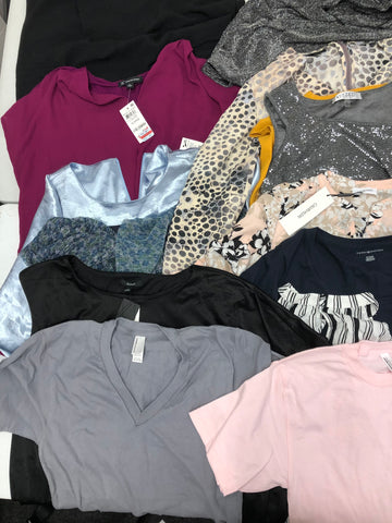 Women's Clothing Top Wholesale Lot, CALVIN KLEIN, TOMMY HILFIGER, KASPER, ALFANI, AMERICAN APPAREL and more, 14 Units, Shelf Pulls, MSRP $778.50