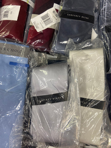 Men's Neckties Wholesale Lot, TOMMY HILFIGER, JOHN ASHFORD, MICHAEL KORS, KENNETH COLE,  CALVIN KLEIN, GEOFFREY BEENE, BAR III and more, 92 items, CUSTOMER RETURNS