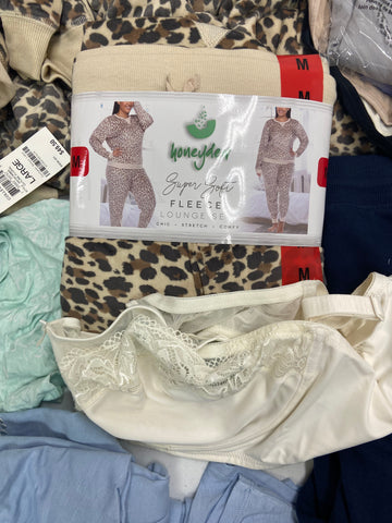 Women's Clothing Intimates and Others Wholesale Lot, LUCKY BRAND, ADIDAS, CAROLE HOCHMAN, HONEYDEW, LILYETTE and more, 21 items, Shelf Pulls, MSRP $630