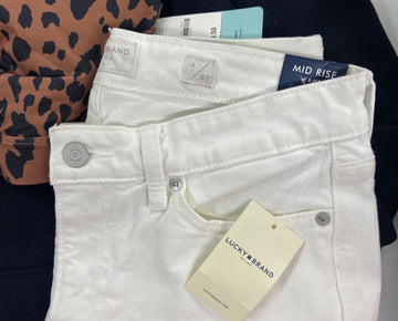 Women's Clothing Assorted Wholesale Lot, LUCKY BRAND, NIKE, POLO RALPH LAUREN, VINCE CAMUTO, 32 DEGREES, CHARTER CLUB  and more, 16 items, Shelf Pulls, MSRP $778