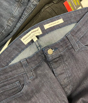 Men's Clothing Jeans Wholesale Lot, LUCKY BRAND, LEVI STRAUSS AND CO, IZOD, URBAN STAR and more, 7 items, Shelf Pulls, MSRP $432