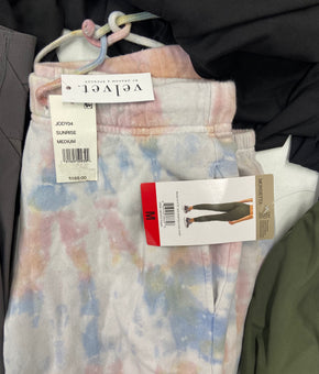Women's Clothing Tights and other Bottoms, Wholesale Lot, SPYDER, 32 DEGREES, FELINA, DALIA, MODERN AMBITION and more, 19 items, Shelf Pulls, MSRP $872