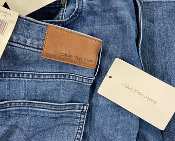 Men's Clothing Pants & Jeans Wholesale Lot, CALVIN KLEIN JEANS, WEATHERPROOF , GERRY, IZOD, ORVIS and more, 9 items, Shelf Pulls, MSRP $604