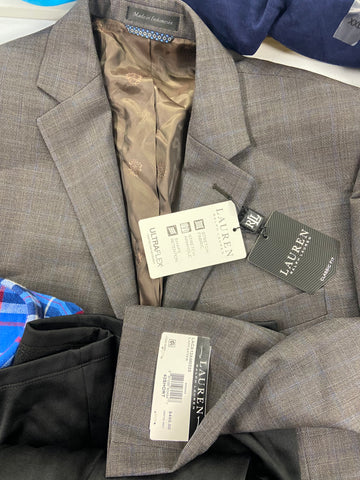 Men's Clothing Assorted Wholesale Lot, LAUREN RALPH LAUREN, BANANA REPUBLIC, TOMMY BAHAMA, BASS OUTDOOR, CLUBROOM and more 15 items, Shelf Pulls, MSRP $1,837