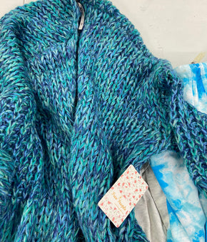 Women's Clothing ASSORTED Wholesale Lot, CALVIN KLEIN, FREE PEOPLE, 32 DEGREES and more, 10 items, Shelf Pulls, MSRP $717
