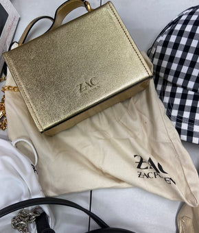 Women's Clothings & Accessories Assorted Wholesale Lot, CALVIN KLEIN, FREE PEOPLE, BEBE, JESSICA SIMPSON, LUCKY BRAND, CAROLE HOCHMAN, ZAC POSEN and more, 18 items, CUSTOMER RETURNS