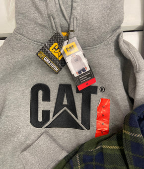 Men's Clothing Hoodies and Other Tops Wholesale Lot, CATERPILLAR, FREEDOM FOUNDRY, KIRKLANDS, 32 DEGREES and more, 15 items, Shelf Pulls, MSRP $665